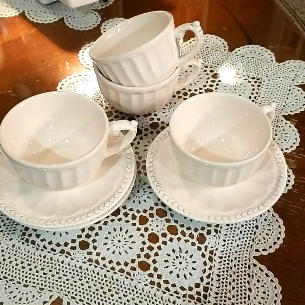 Set of 4 American Atelier Athena Cups and saucers